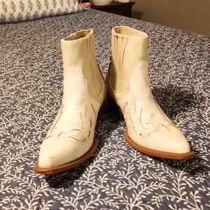Bone- colored, never worn, western ankle booties, ladies 9.5